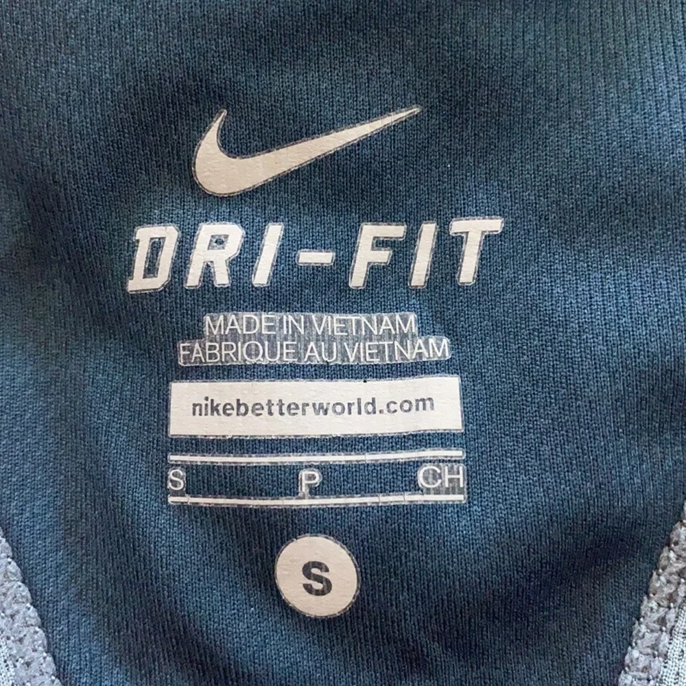 Nike Dry Fit Tank Top size Small